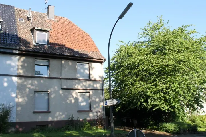 Dreifamilienhaus mit Anbau und großem Garten, Dortmund-Oespel