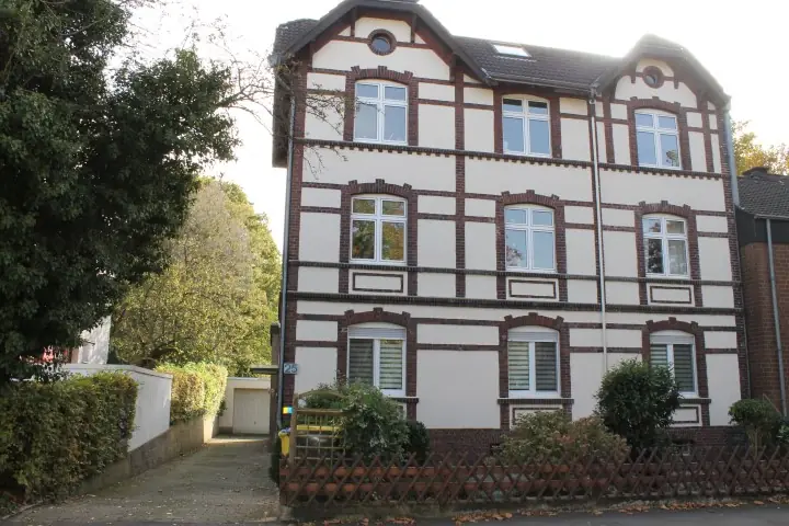 Dreifamilienhaus mit großem Garten, Dortmund-Husen