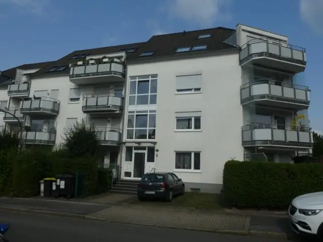 Eigentumswohnung mit Balkon, Aufzug und PKW-Stellplatz, Dortmund-Körne